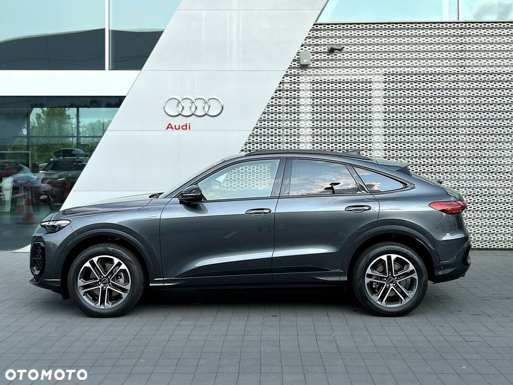 Audi Q5 Sportback - 31