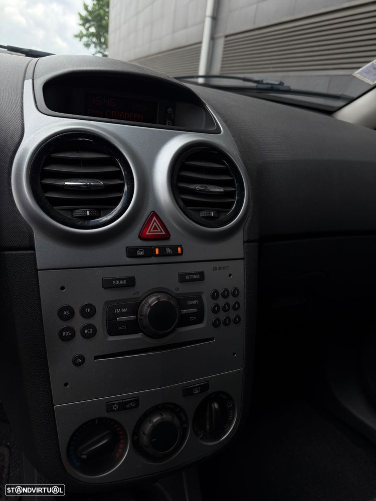 Opel Corsa 1.2 Connect - 10