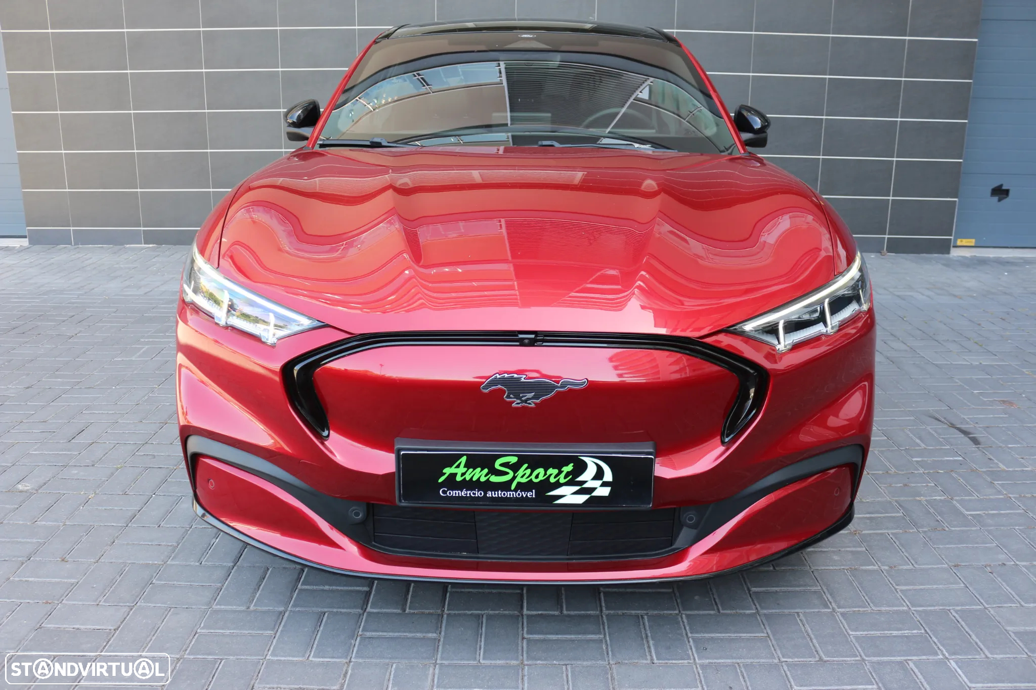 Ford Mustang Mach-E Premium AWD - 4