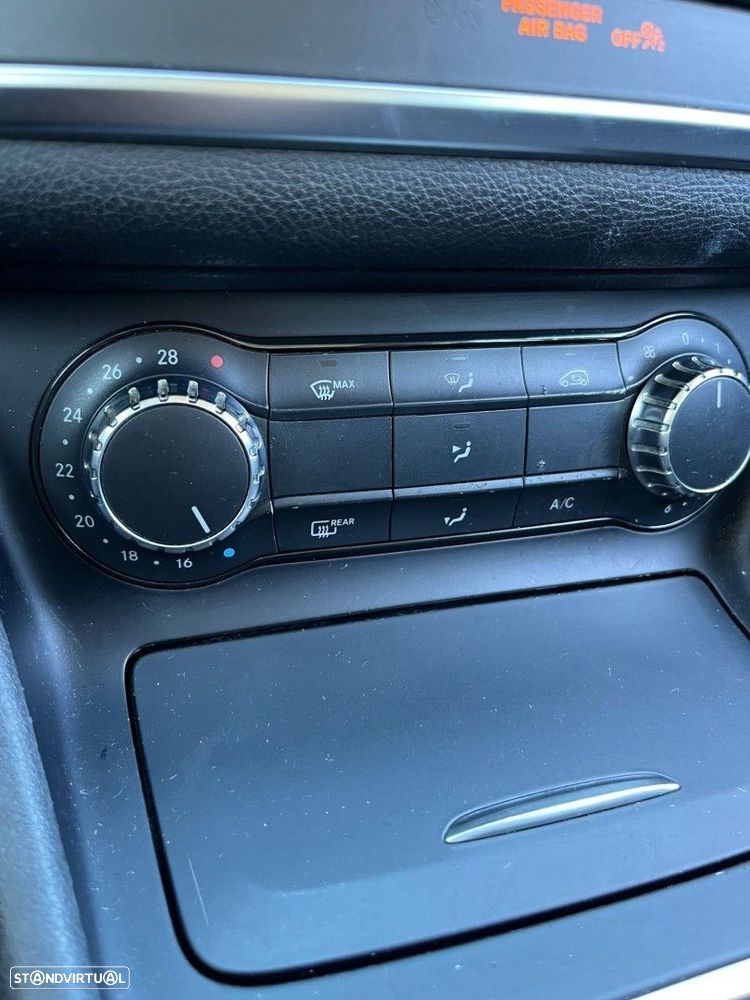 Mercedes-Benz CLA 200 d Shooting Brake - 22