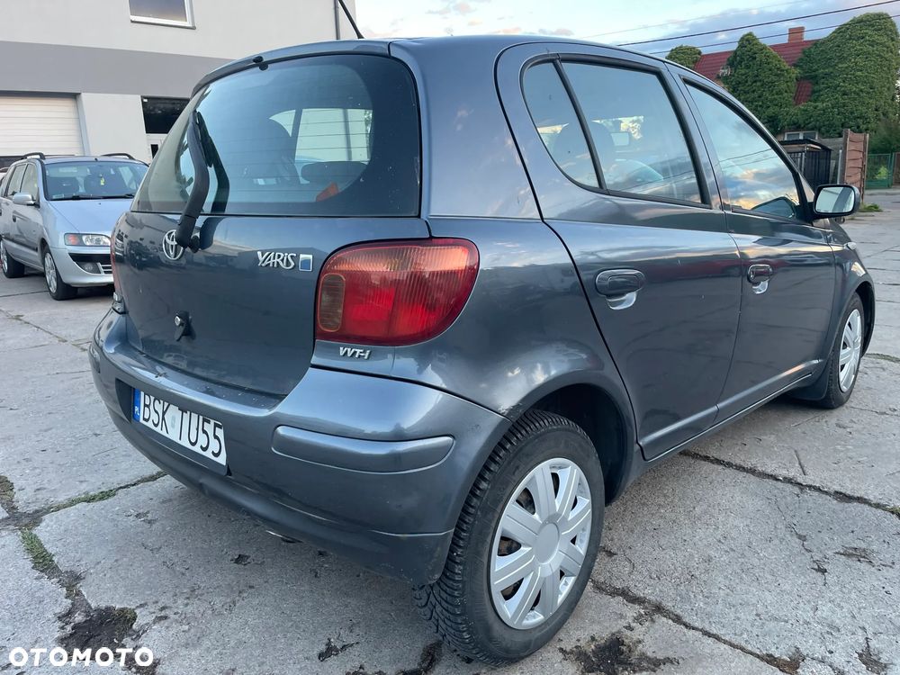 Toyota Yaris 1.3 Terra - 4