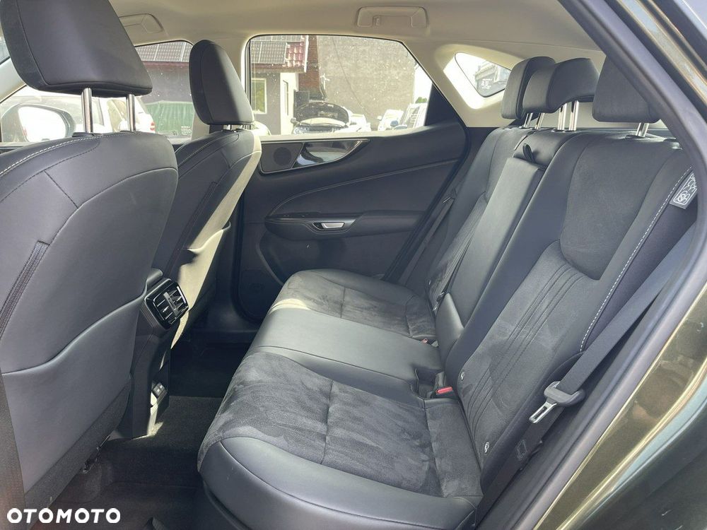 Lexus NX 350h Elegance AWD - 10