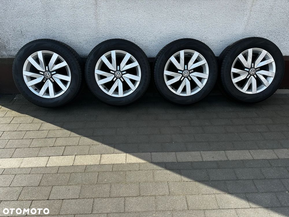 215 60 16 / VW Golf Caddy Touran Passat T-Roc Skoda Octavia Seat Leon 5x112 POLECAM / 5TA - 2