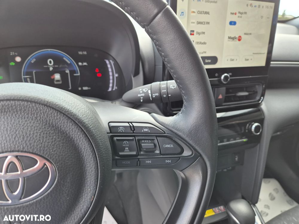 Toyota Yaris Cross 1.5 VVT-i HSD 4x2 Dynamic - 22
