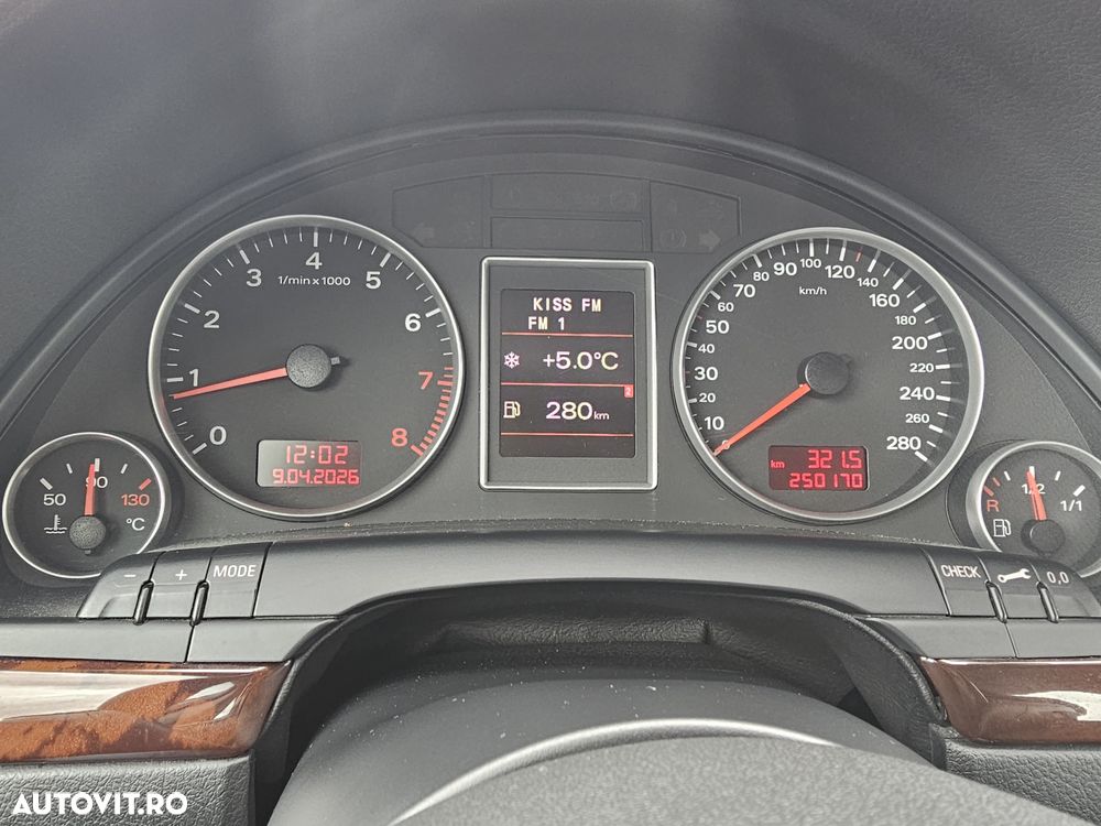 Audi A4 2.0 TFSI quattro - 13