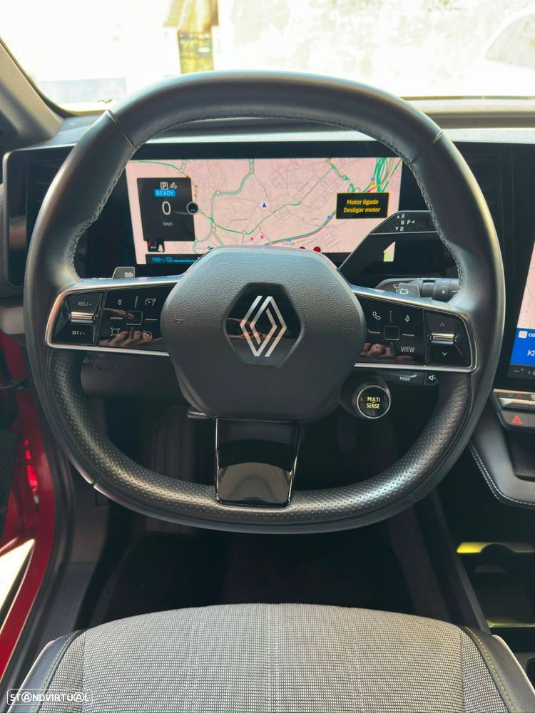 Renault Mégane E-Tech — fotografia 12