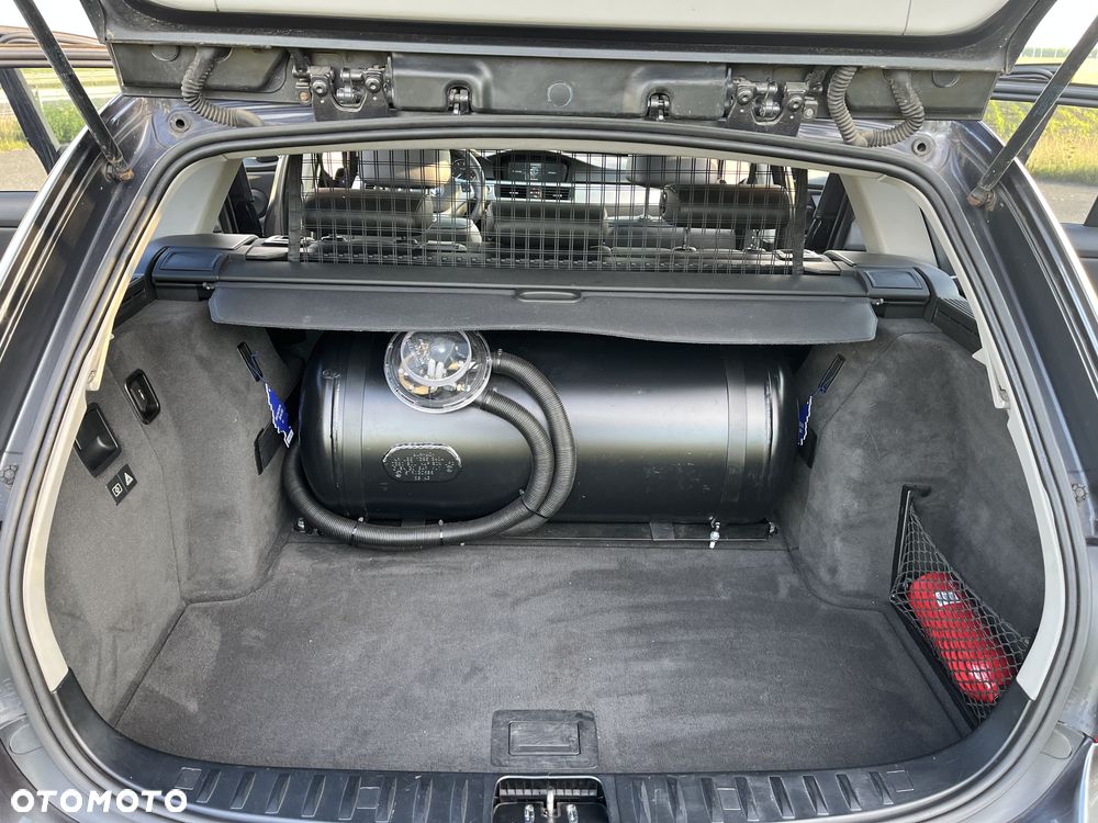 BMW Seria 3 325i - 16