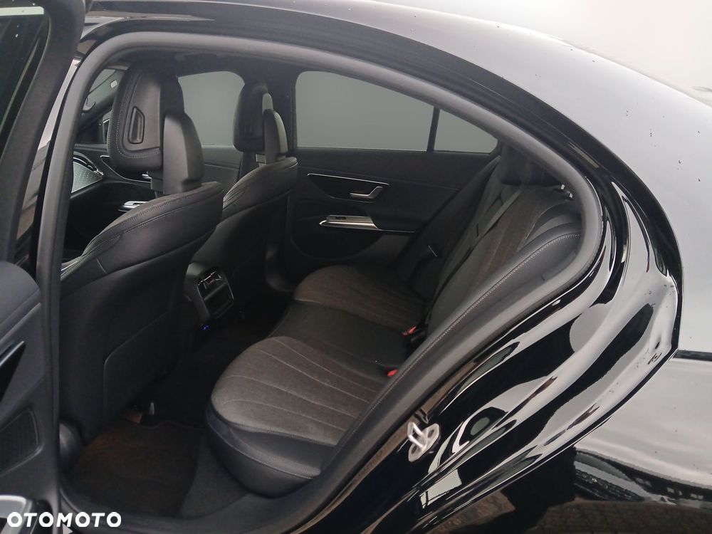 Mercedes-Benz Klasa E 200 d 9G-TRONIC Edition AVANTGARDE - 12