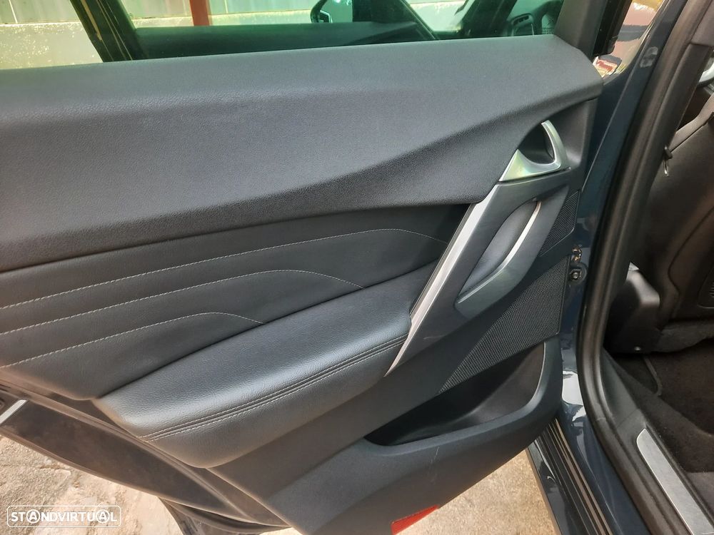 Citroën DS5 2.0 HDi Hy4 So Chic CMP6 88g - 21