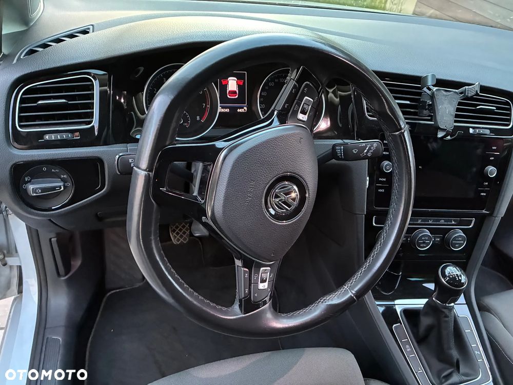 Volkswagen Golf 1.4 TSI BMT Highline - 20