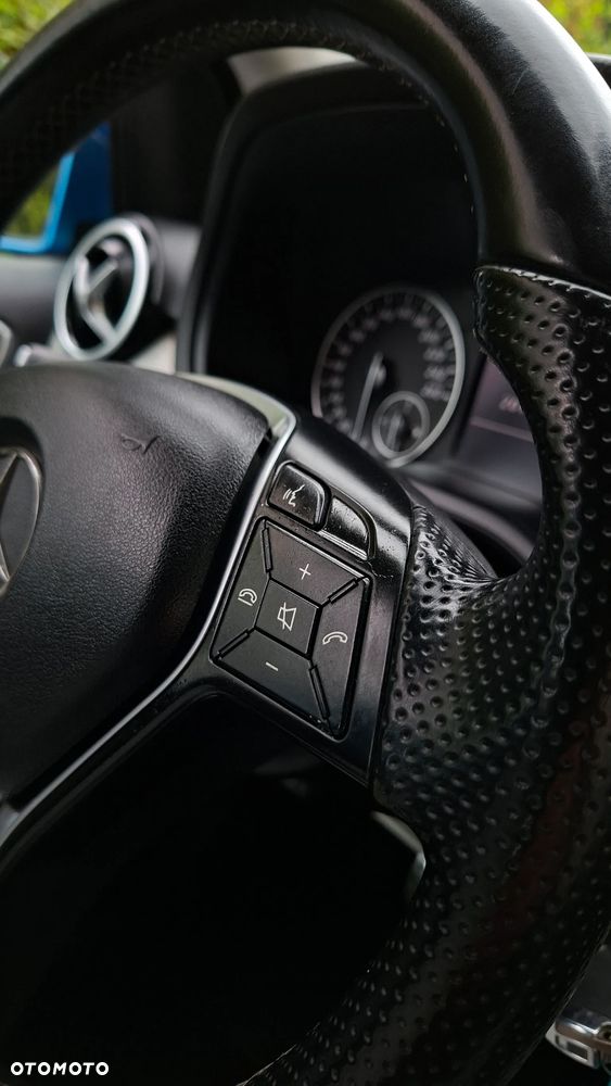 Mercedes-Benz Klasa B 180 CDI (BlueEFFICIENCY) - 22