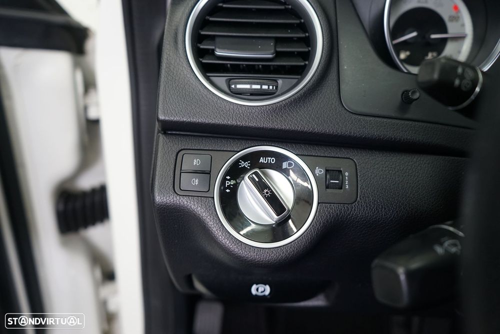 Mercedes-Benz C 180 BlueEFFICIENCY 7G-TRONIC - 21