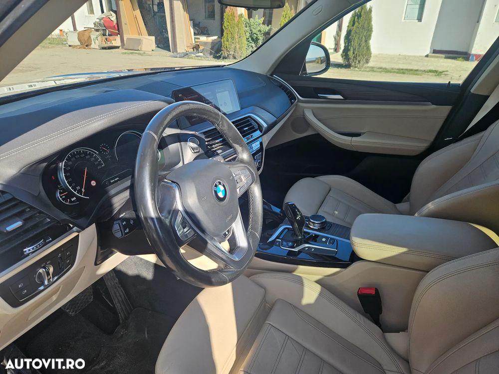 BMW X3 xDrive20d AT Luxury Line - 8