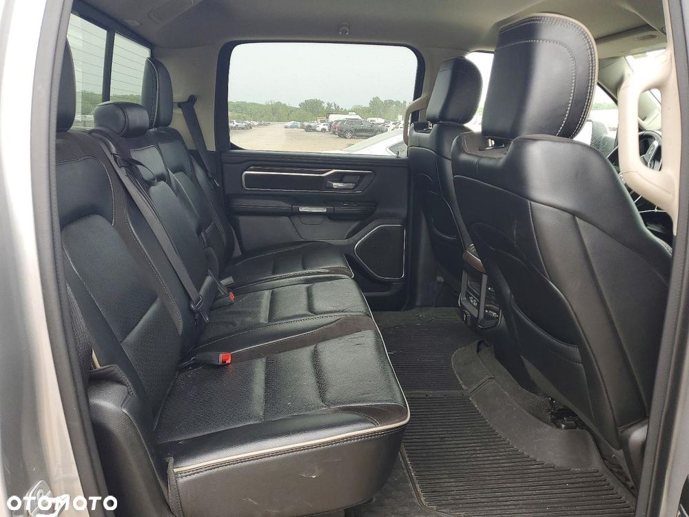 RAM 1500 5.7 Crew Cab Limited - 11