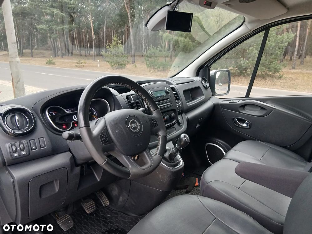 Opel Vivaro - 16