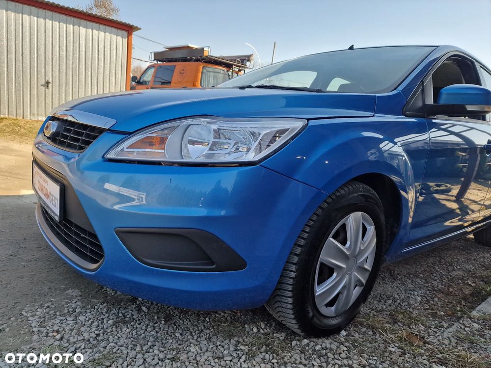 Ford Focus 1.6 Ghia - 30