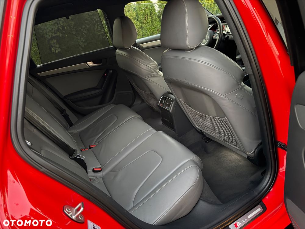 Audi A4 Avant 2.0 TDI DPF clean diesel multitronic S line Sportpaket - 24