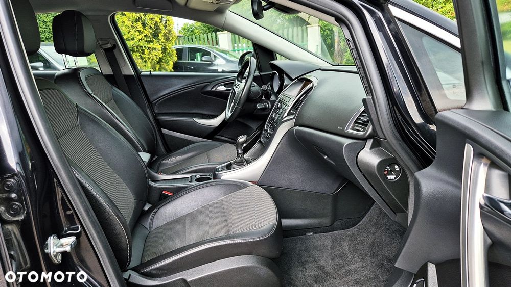Opel Astra 1.4 T Cosmo - 36