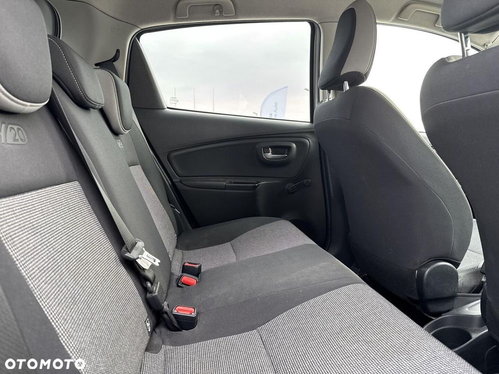 Toyota Yaris - 11