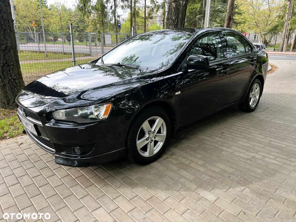 Mitsubishi Lancer - 1