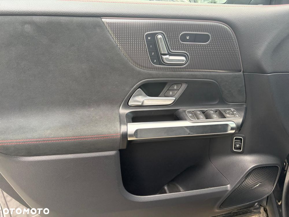 Mercedes-Benz EQB 350 66.5kWh 4-Matic AMG - 13