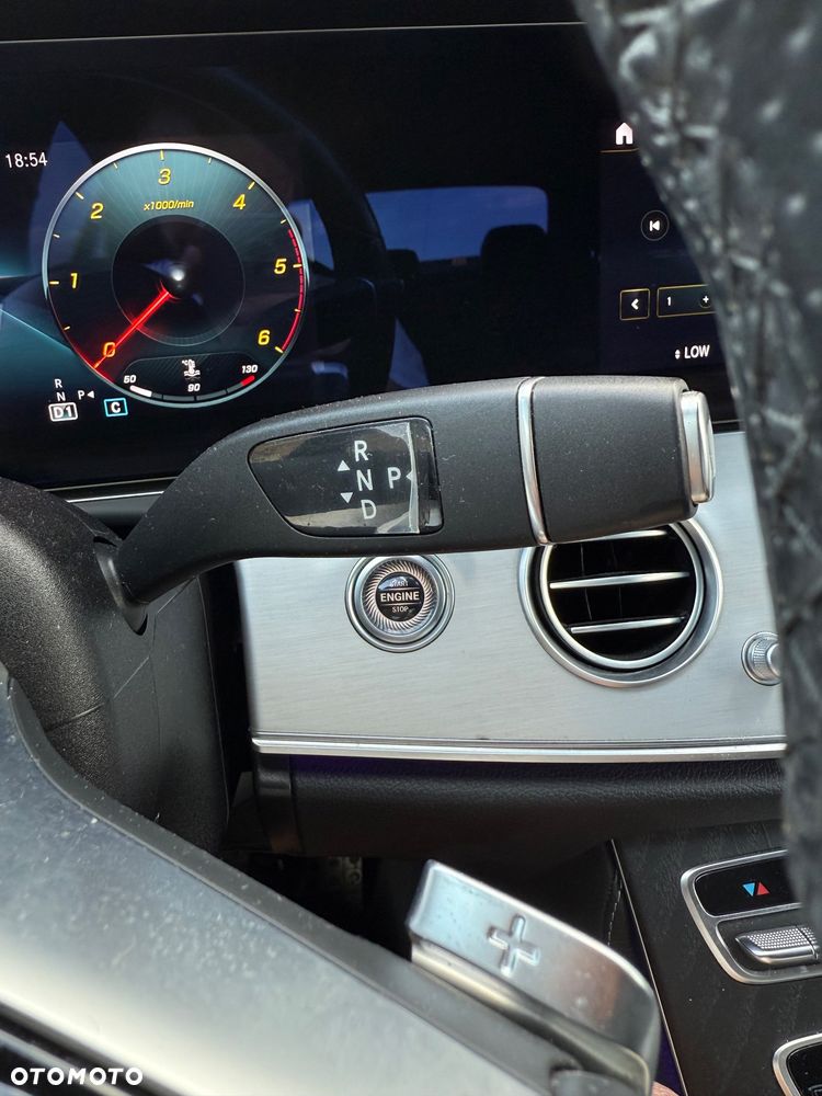 Mercedes-Benz Klasa E 220 d AMG - 28