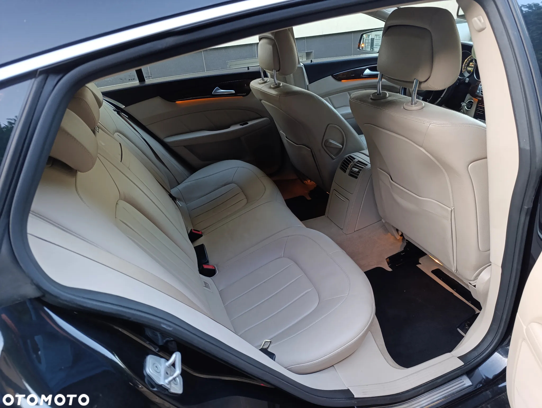 Mercedes-Benz CLS Shooting Brake 350 (BlueTEC) d 9G-TRONIC - 14