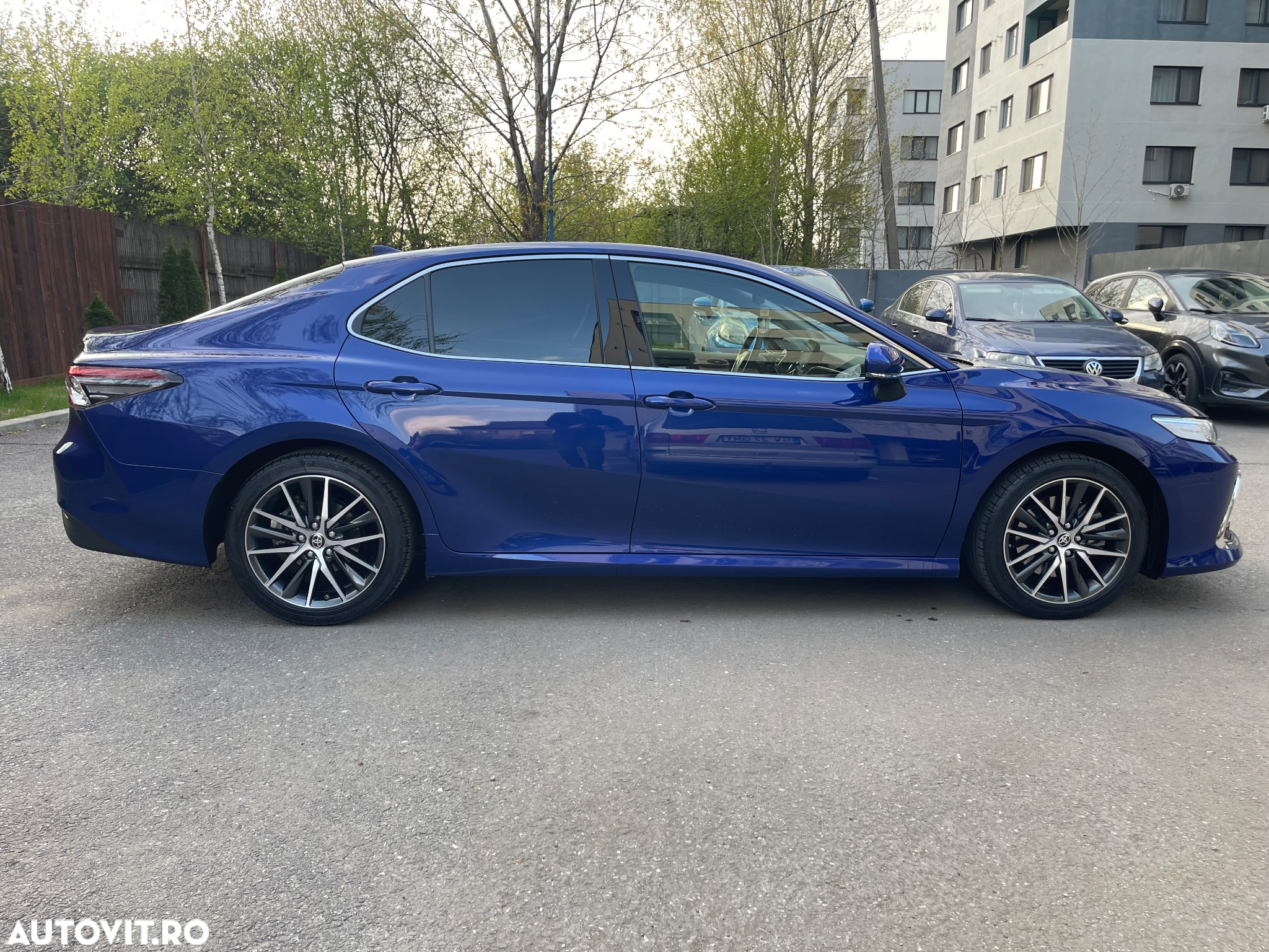 Toyota Camry 2.5 Hybrid Exclusive - 3