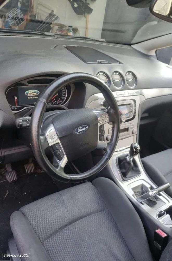 Ford S-Max 2.0 TDCi Titanium 5L - 5