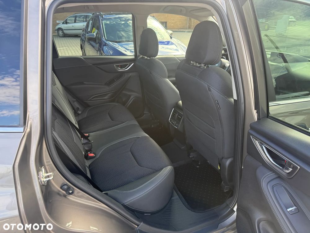 Subaru Forester 2.0i-L Active (EyeSight) Lineartronic - 17