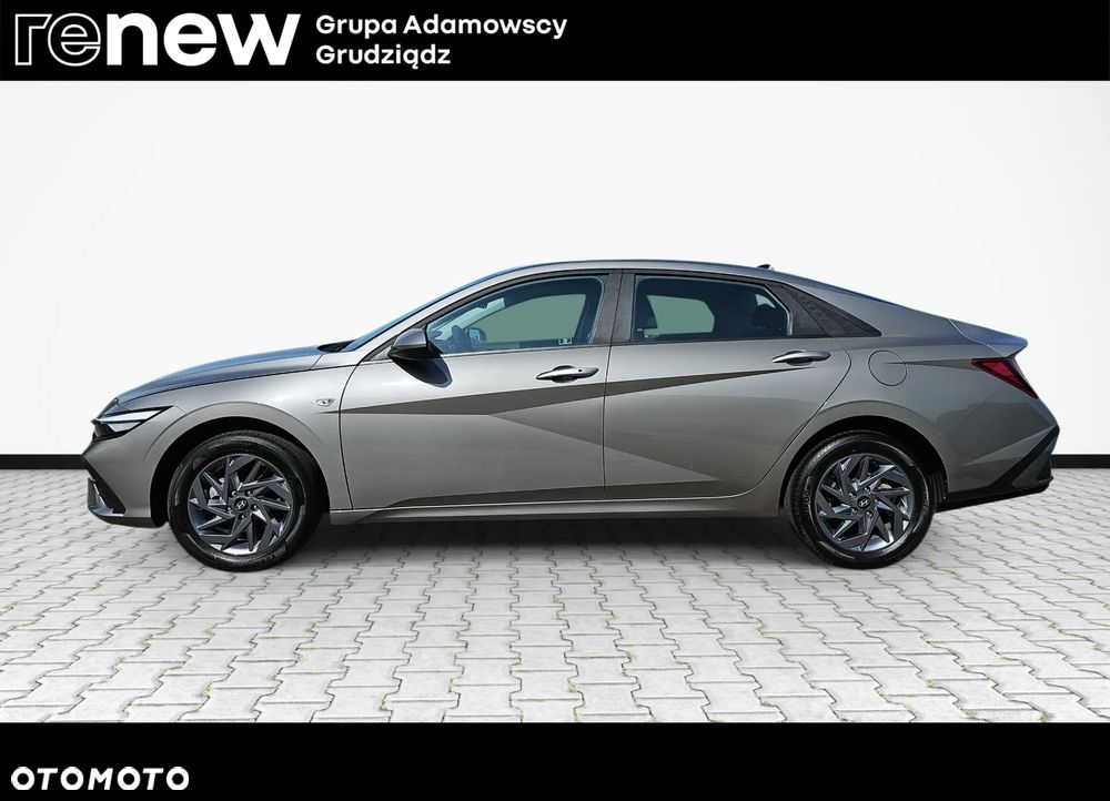 Hyundai Elantra 1.6 Modern - 8