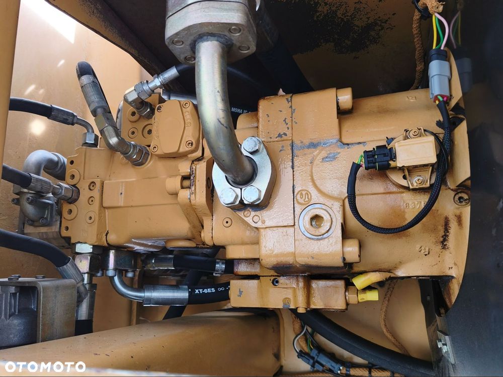 Caterpillar M316C - 11