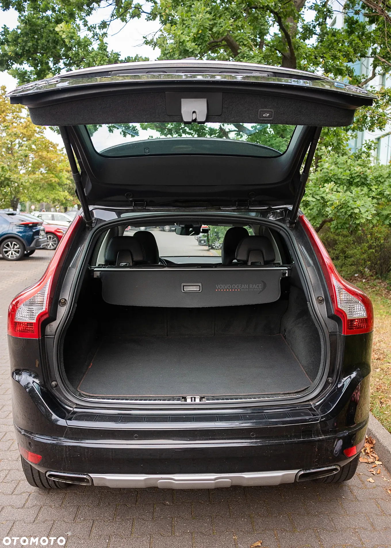 Volvo XC 60 D4 AWD Ocean Race - 12