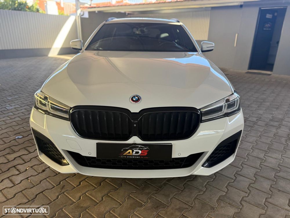 BMW 530 e Pack Desportivo M - 14