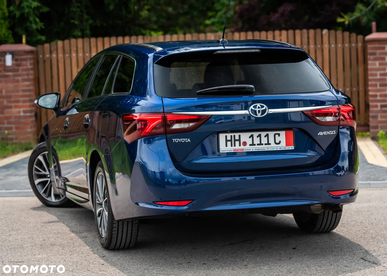 Toyota Avensis 2.0 D-4D Premium - 8
