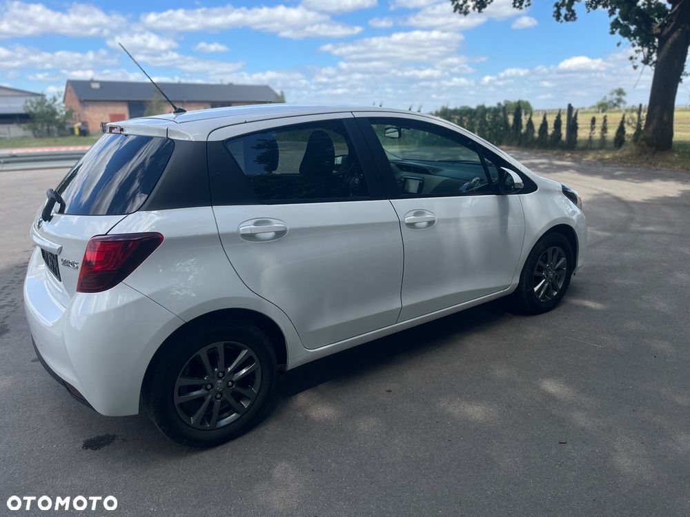 Toyota Yaris 1.33 Premium EU6 - 3