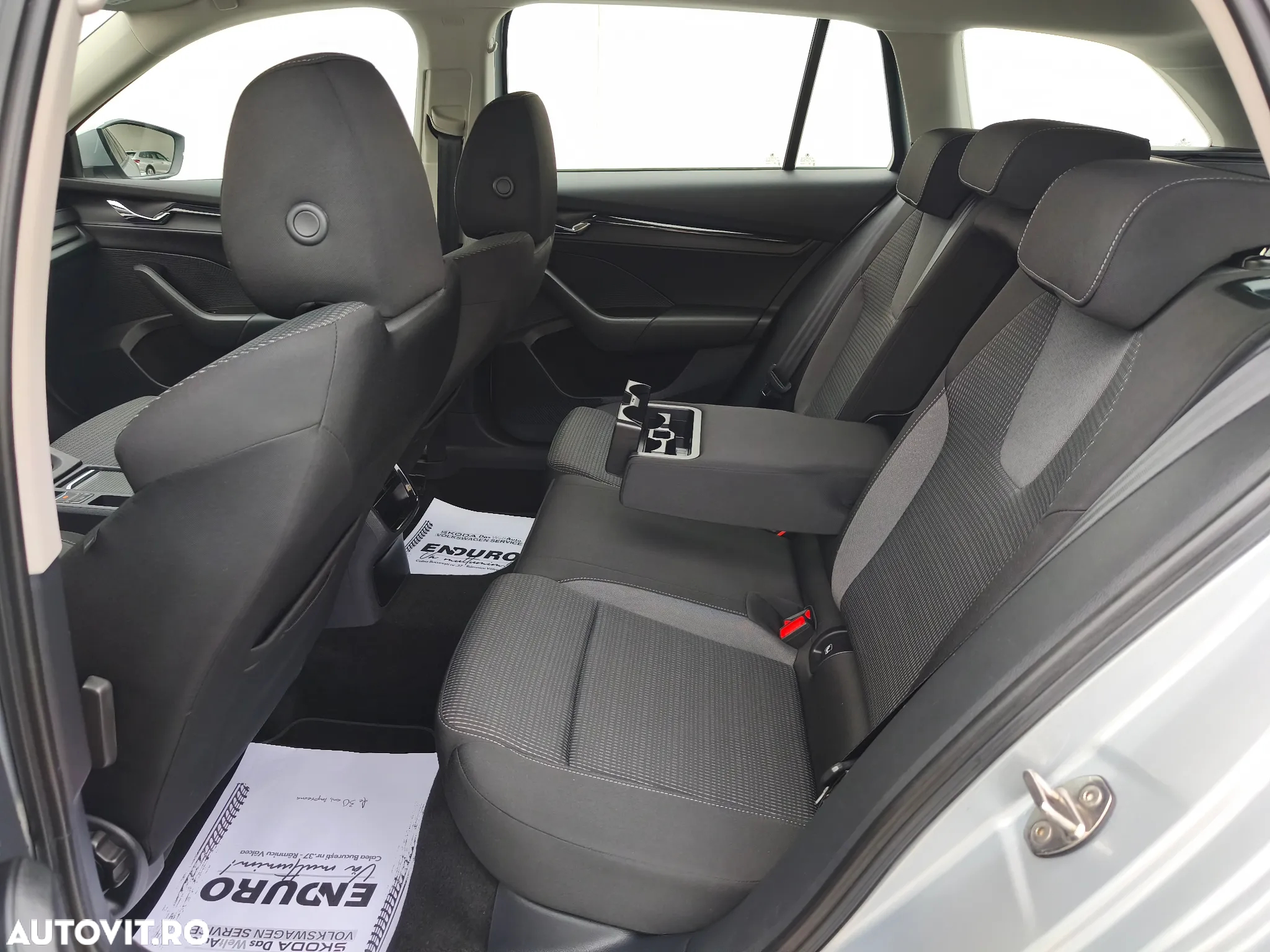 Skoda Octavia Combi 2.0 TDI DSG Exclusive - 20