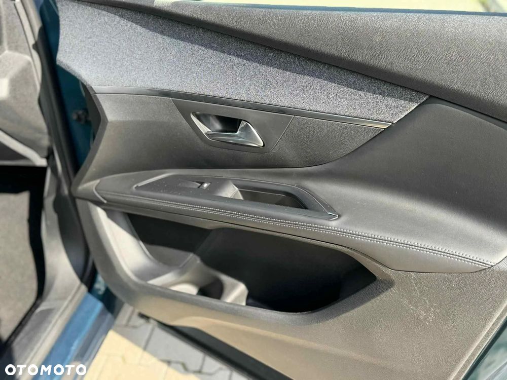 Peugeot 5008 1.5 BlueHDI Allure S&S EAT8 - 29