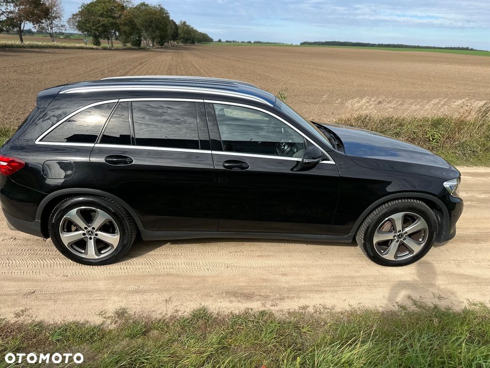 Mercedes-Benz GLC 220 d 4Matic 9G-TRONIC AMG Line - 8