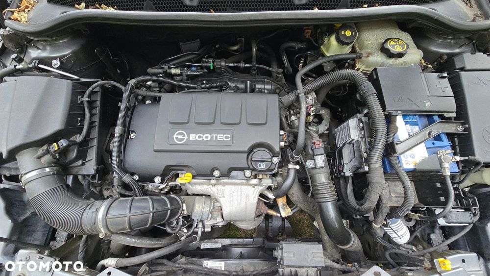 Opel Astra 1.4 Turbo Sport - 14