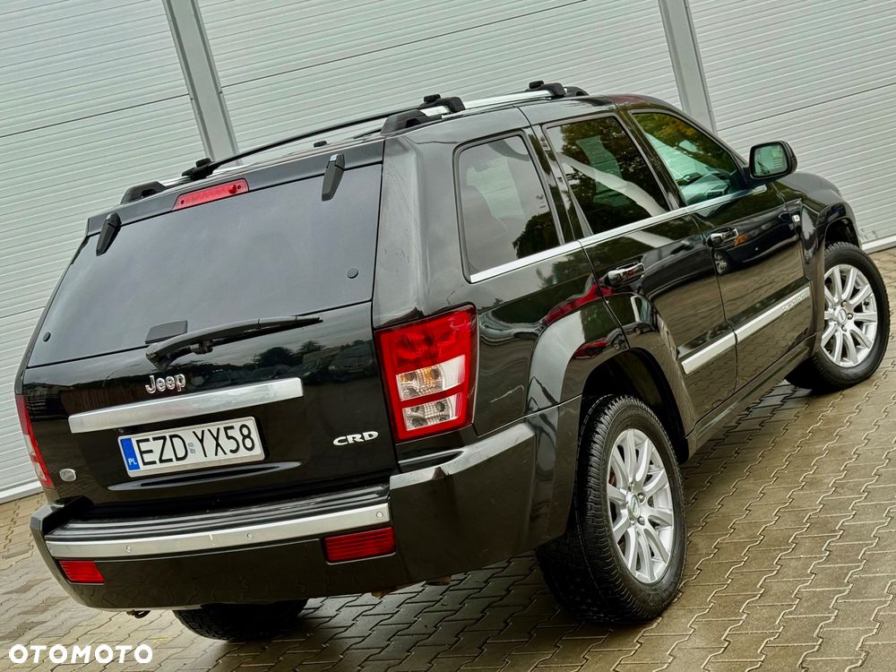 Jeep Grand Cherokee - 30