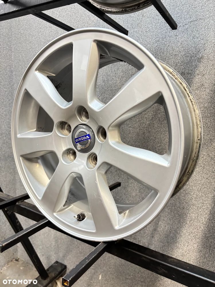 4 Felgi Alu. Volvo V70, V60, S60, V40, V50, 16" 31381194 Silver - 16