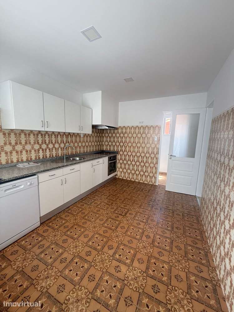 Andar moradia T2 no 1.º Piso com Terreno Privativo - CO - Grande imagem: 3/9