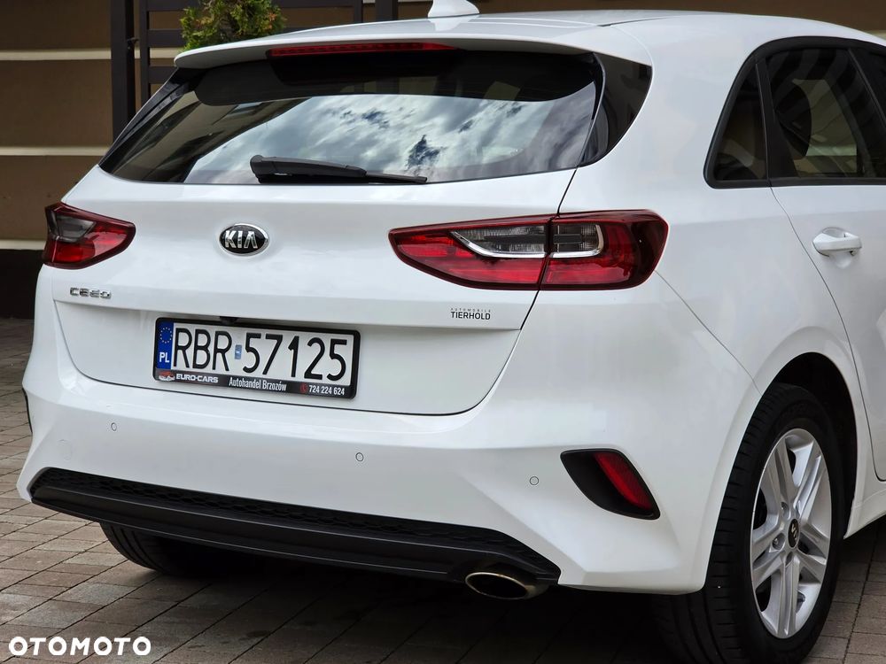 Kia Ceed 1.4 CVVT Attract - 24