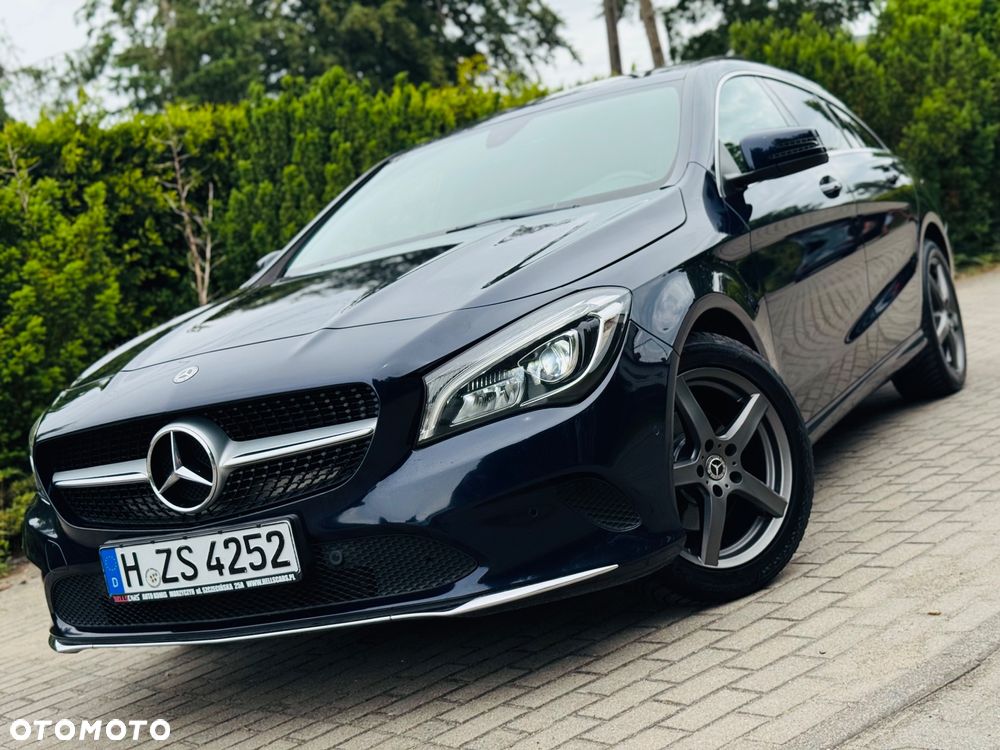 Mercedes-Benz CLA 180 d AMG Line - 2