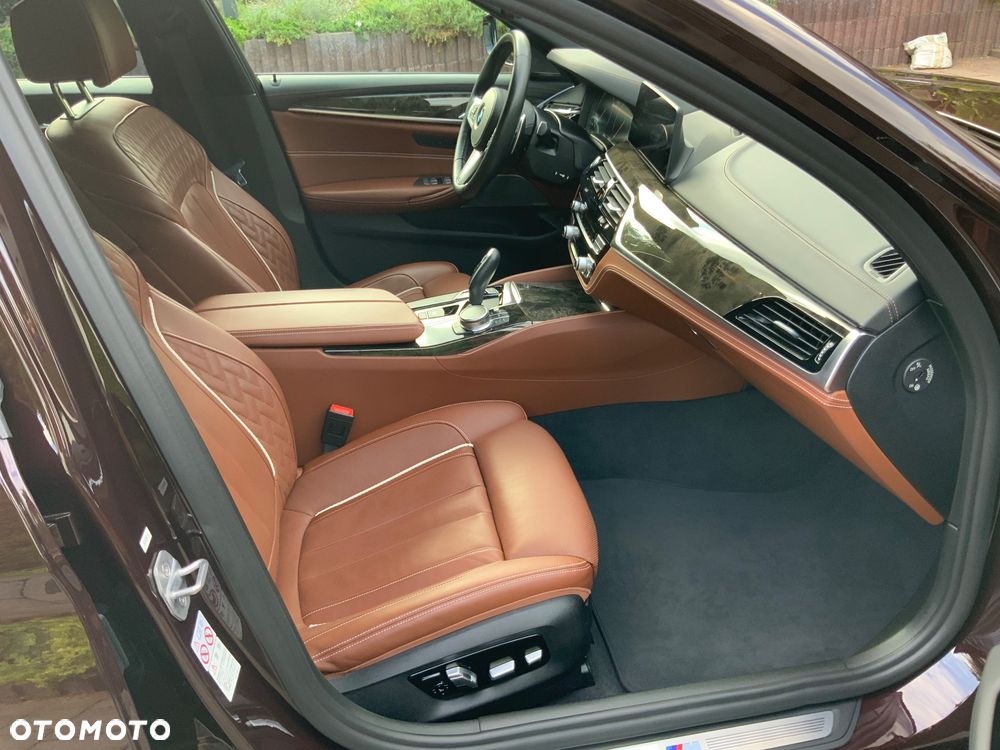 BMW Seria 5 530i M Sport Edition - 11