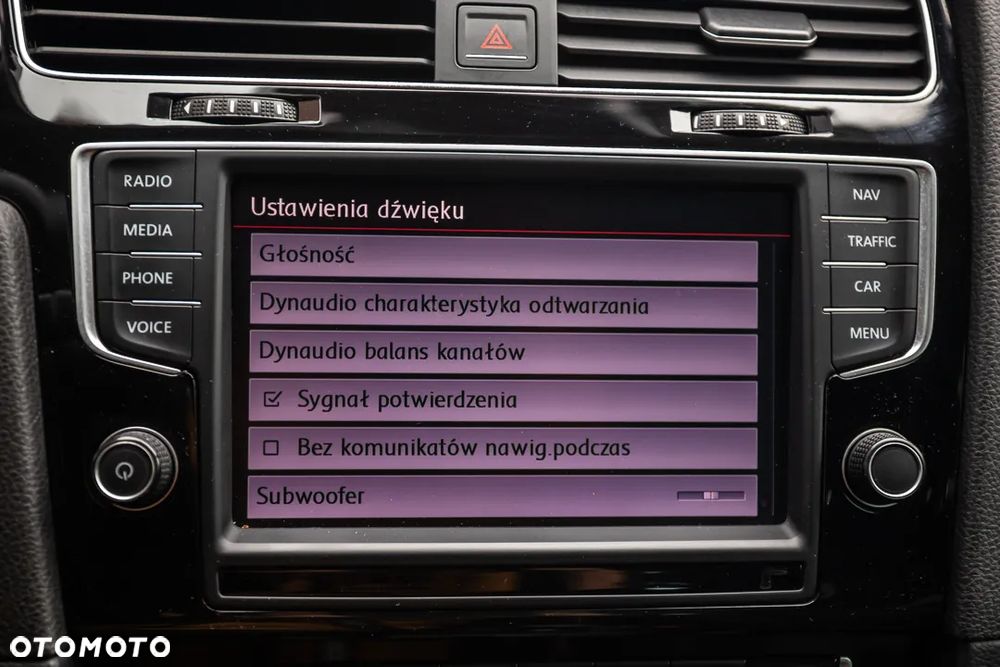 Volkswagen Golf 2.0 BlueTDI Cup - 36