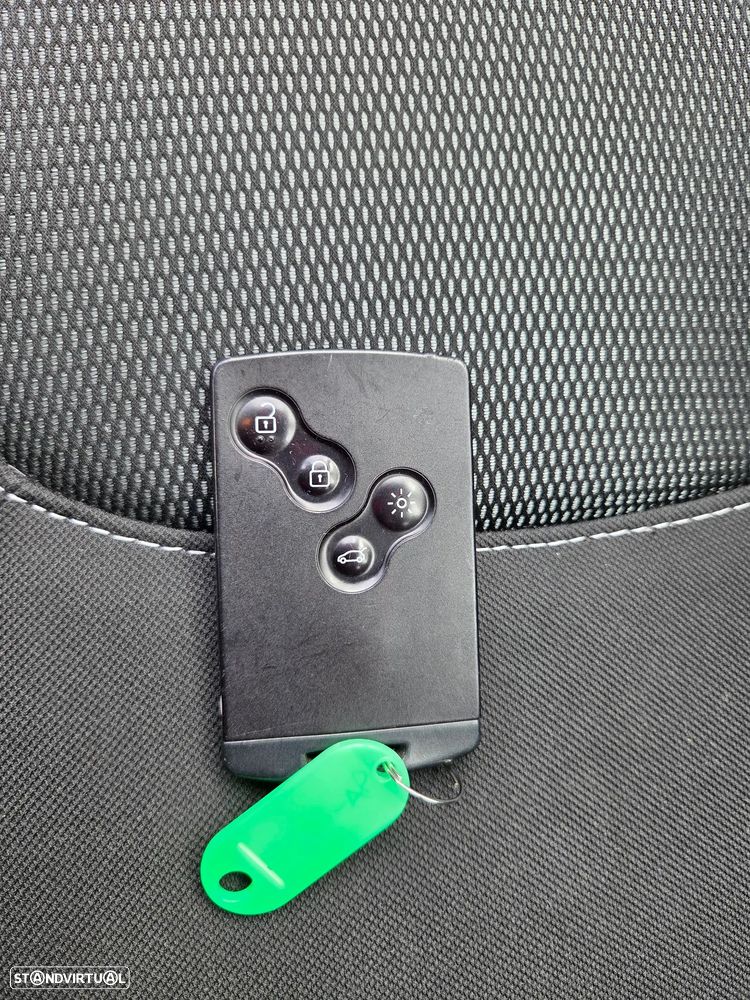 Renault Clio Sport Tourer 1.5 dCi - 13