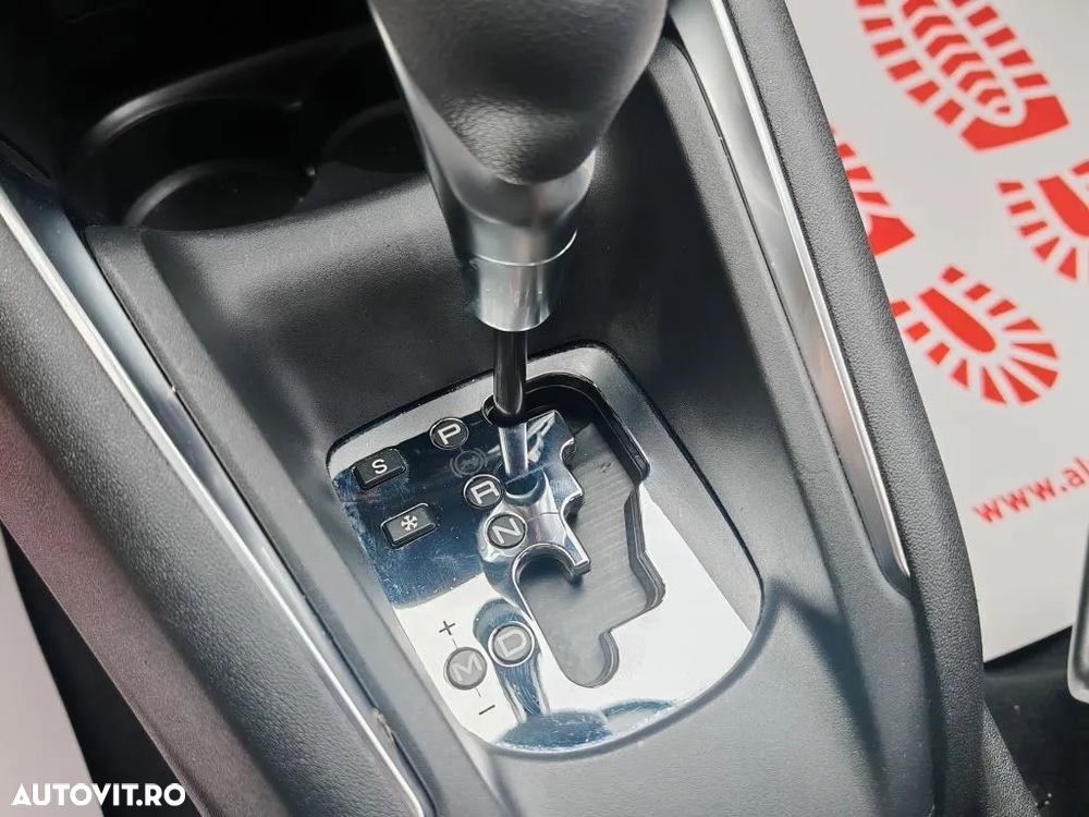 Peugeot 208 1.2 L PureTech Turbo Allure Aut. - 11