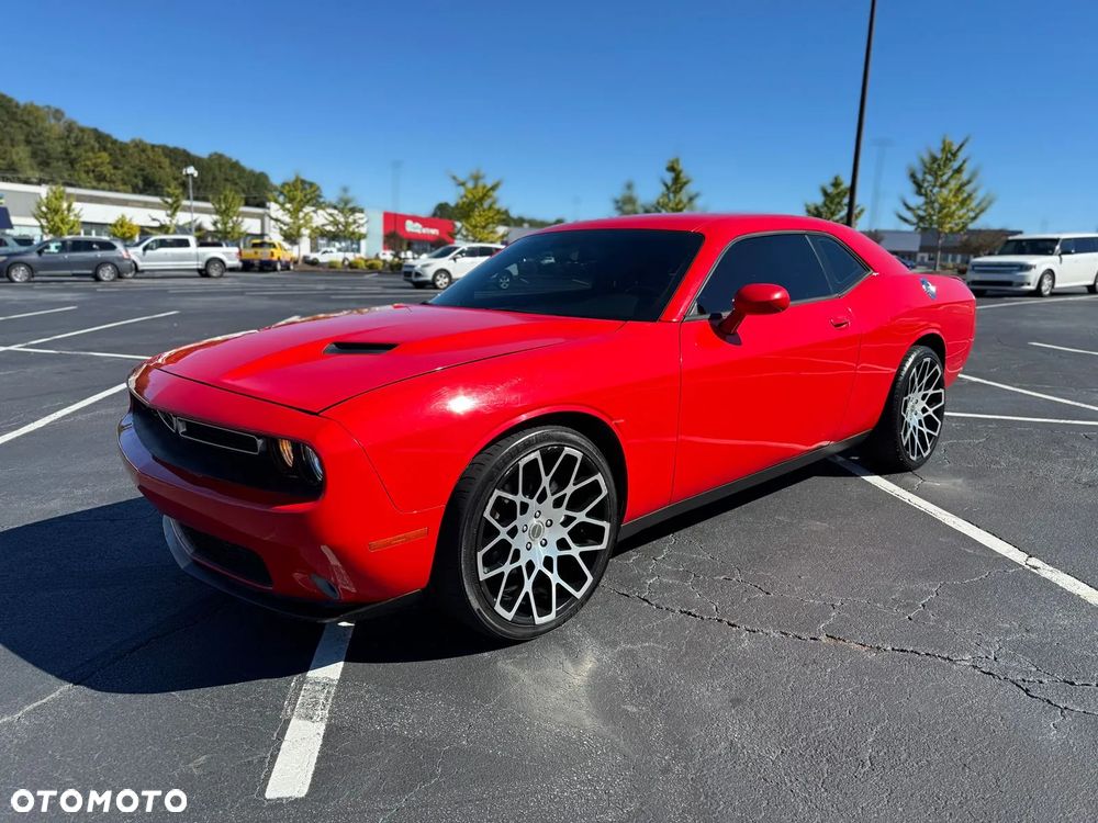 Dodge Challenger - 1